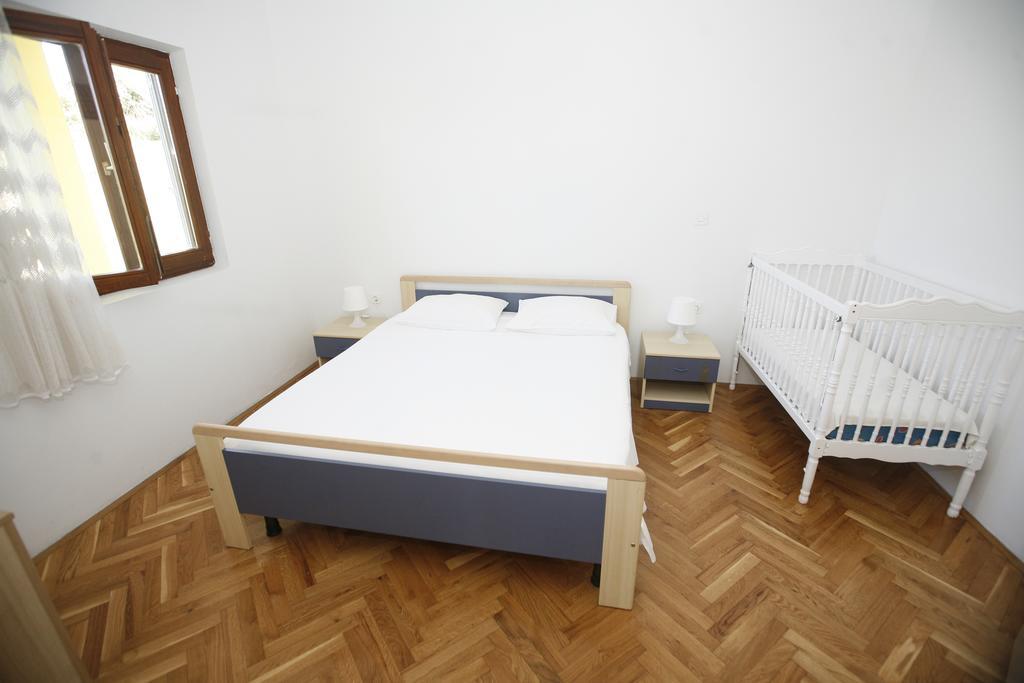 Apartments Roza Miškovići Exteriör bild